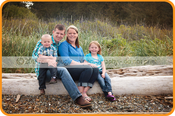 Renee Giugliano Photography, Oak Harbor, WA Photographer specializing in Pregnancy Newborn & Children